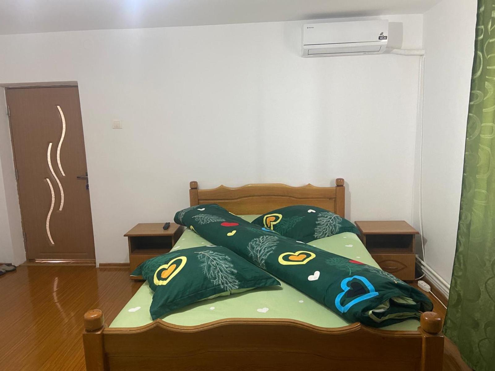 Pensiunea Casa Deny Novaci-Străini Dış mekan fotoğraf